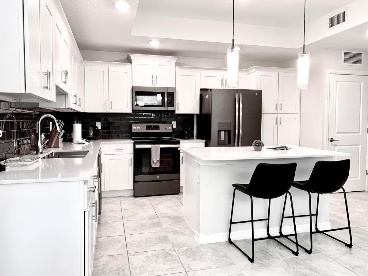 Lakeside Haven at Storey Lake: Disney-Adjacent Family Retreat Kissimmee Exterior photo